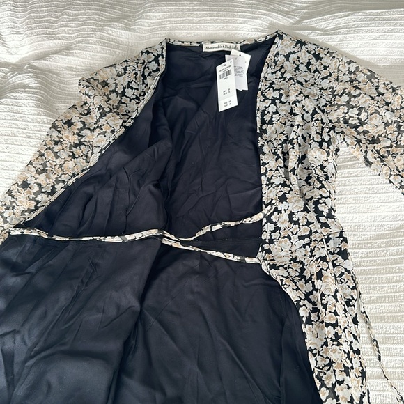 Abercrombie wrap dress - Picture 5 of 6